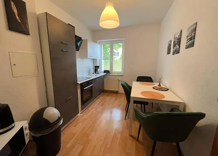 Blue Chili 22 - 2-raum-wohnung Im Stadtfeld Ost *