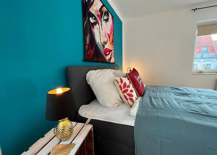 Blue Chili 22 - 2-raum-wohnung Im Stadtfeld Ost *